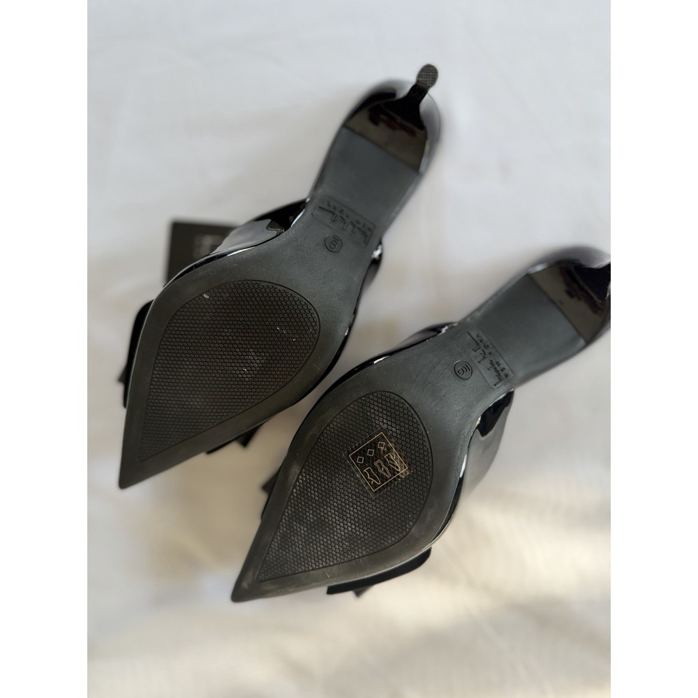 Nicole Miller Shoes 9.5 With Black bow